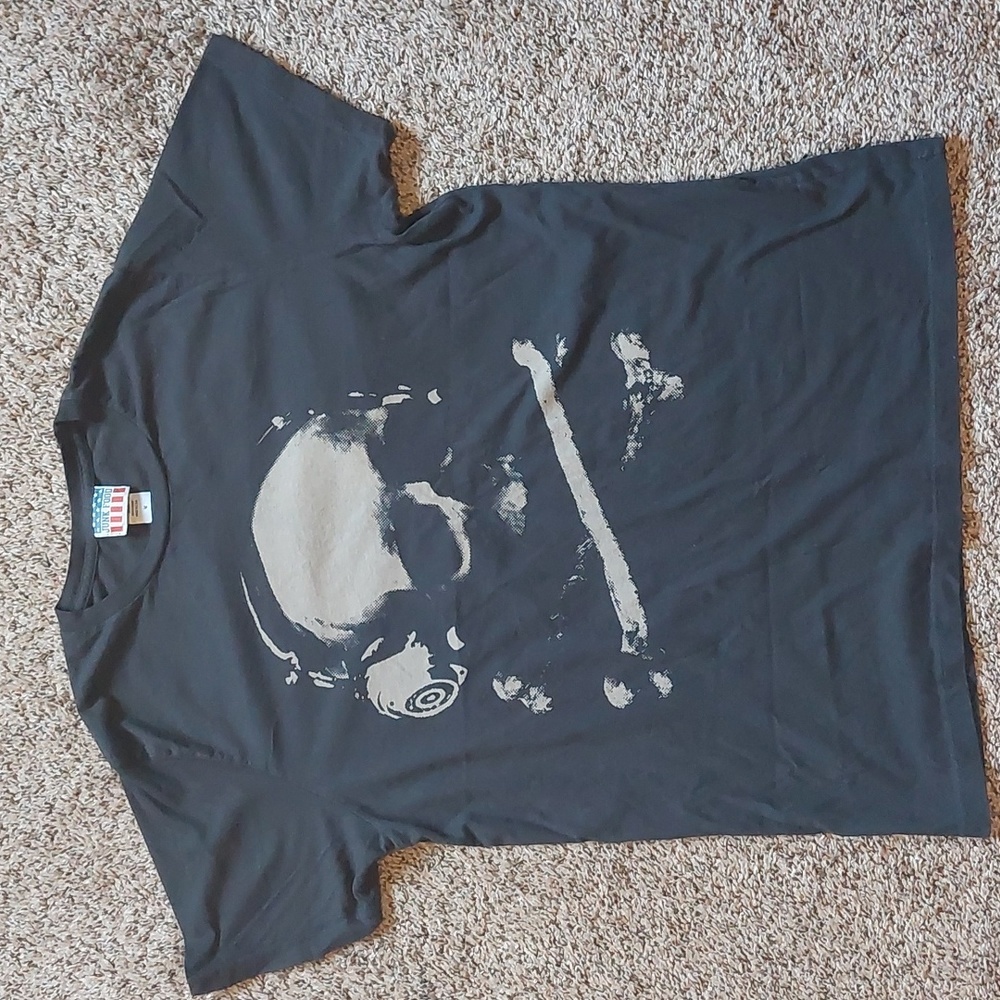 Vintage Junk Food Clothing T-shirt Skull cross bones headphones Cool! ☠️